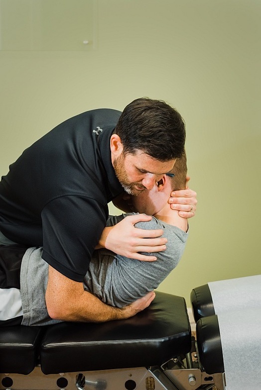 sports chiropractor Des Moines clive